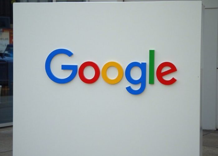 לוגו גוגל על רקע לבן המייצג עדכון אלגוריתם וענישה מחמירה בניצול site reputation באתרי צד שלישי